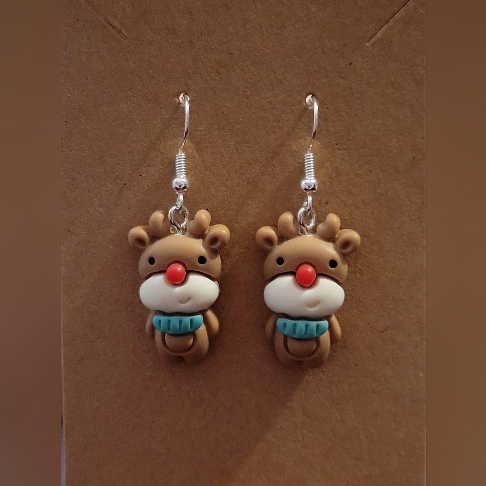 Cute Rudolph Earrings - Picture 3 of 3